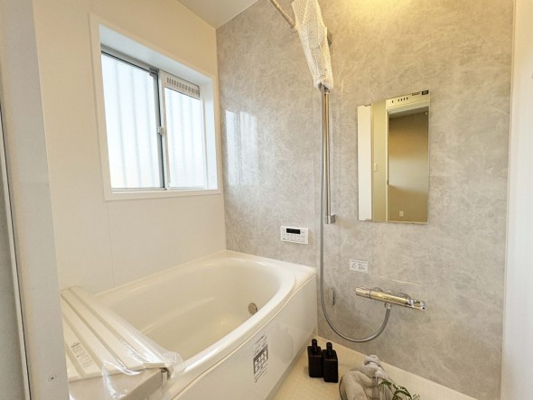 内装 1日の疲れを癒すバスルーム。