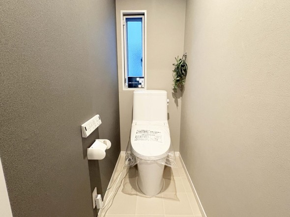 ウォシュレット機能付きトイレ