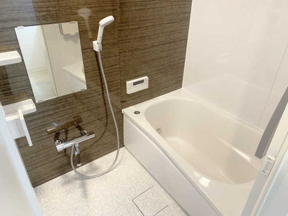 内装 1日の疲れを癒すバスルーム。