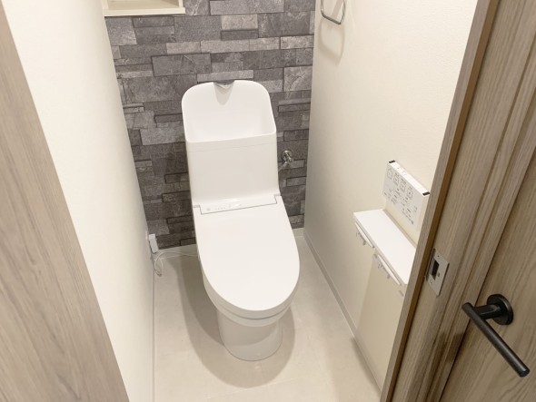 ウォシュレット機能付きトイレ