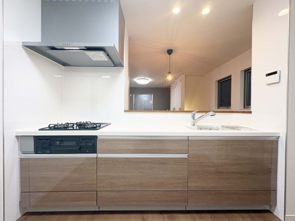 使い勝手の良い設備のキッチンで効率よくお料理もできます。