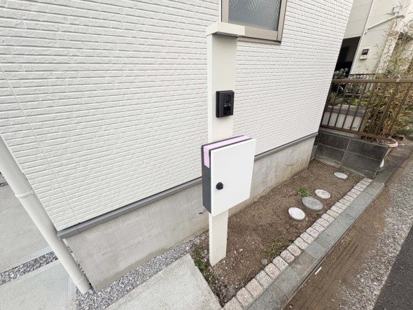 ポスト・モニター付きインターホン