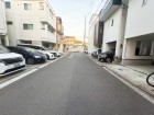 整備された前面道路です。
