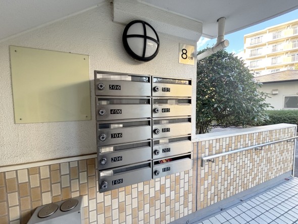 住戸専用の郵便受け。