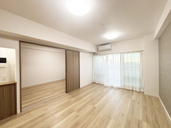 リビングダイニング