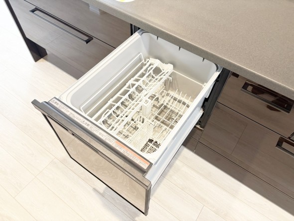 食洗機付き。家事の手助けとして。