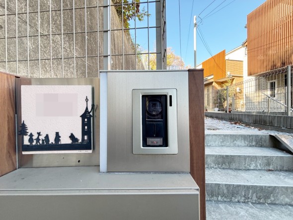 モニター付きインターホン