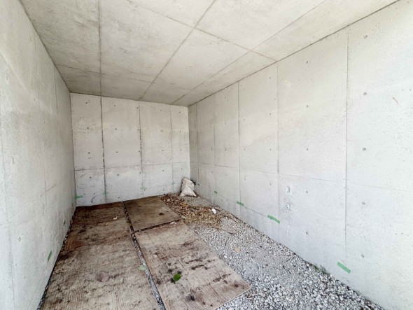 地下車庫スペースあり