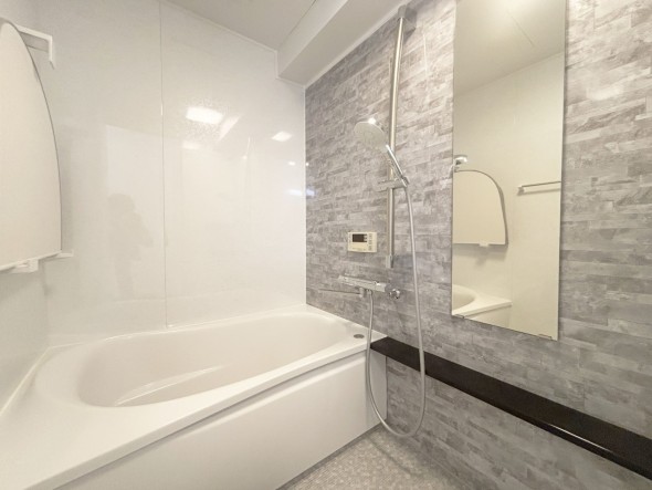 内装 1日の疲れを癒すバスルーム。