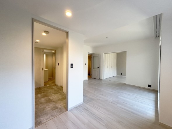 家族の笑い声が聞こえてきそうなダイニングです