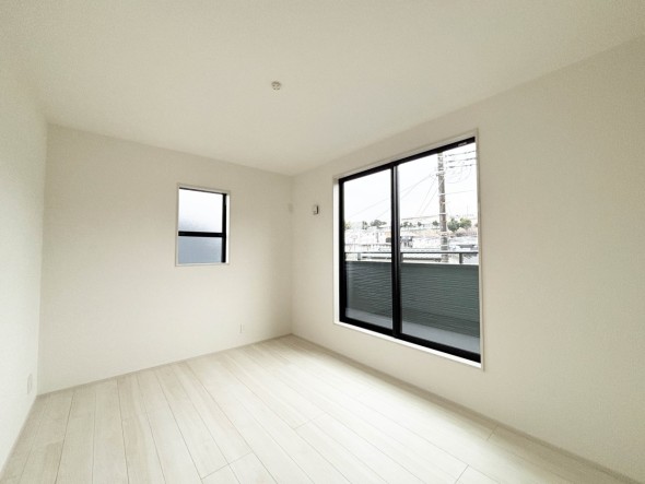 洋室6.5帖。一日の疲れをいやしてくれる主寝室。時を忘れて過ごす場所として過ごせるお部屋です。