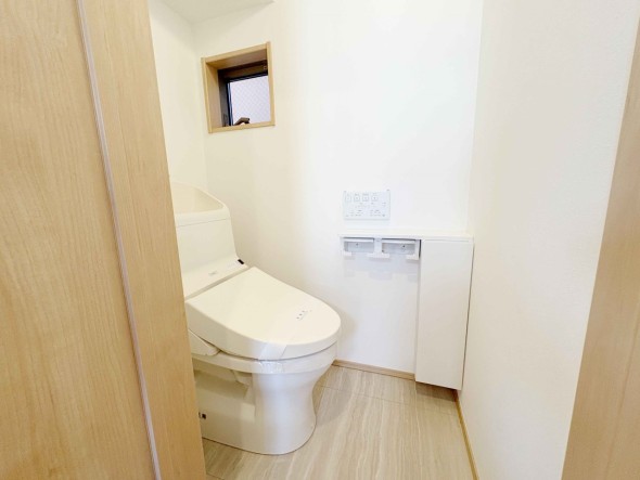 ウォシュレット機能付きトイレ