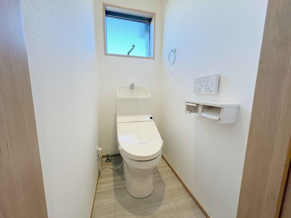 ウォシュレット機能付きトイレ