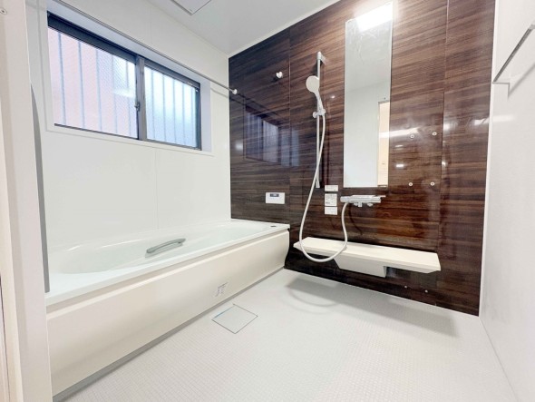 内装 1日の疲れを癒すバスルーム。