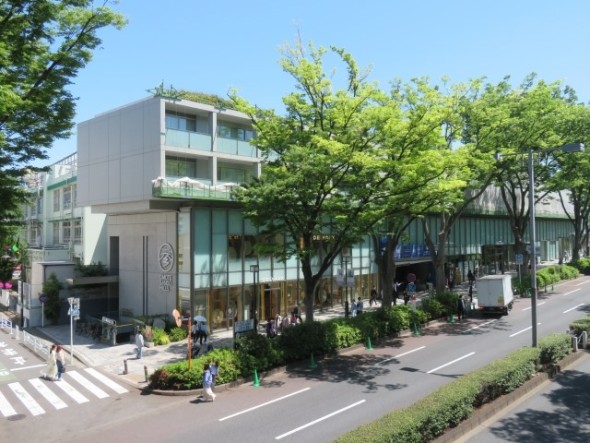 ショッピングセンター 280m 表参道ヒルズ