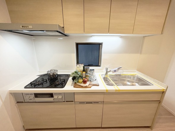 使い勝手の良い設備のキッチンで効率よくお料理もできます。