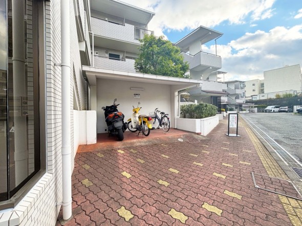 敷地内駐輪場・バイク置き場