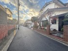 整備された前面道路です。