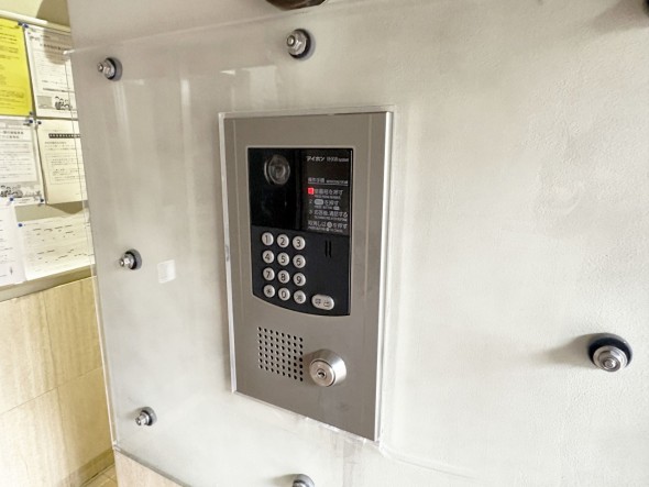 住戸専用の郵便受け。