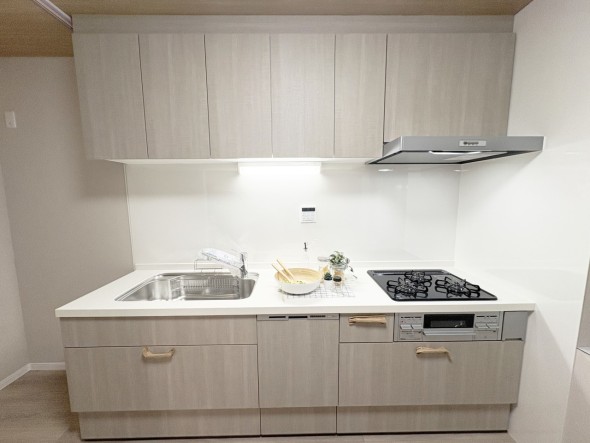 ゆとりのあるキッチンスペース