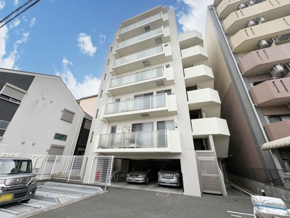 マンション外観写真