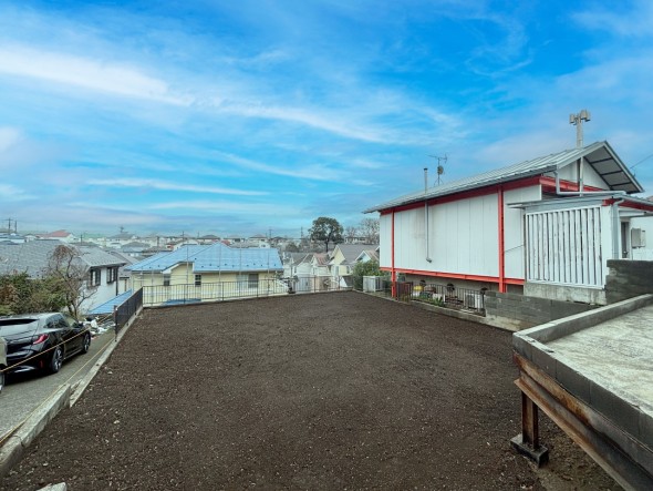 建築条件なしの売地です。お好きなハウスメーカーで建築していただけます。