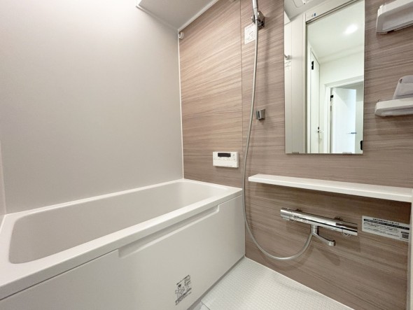 内装 1日の疲れを癒すバスルーム。