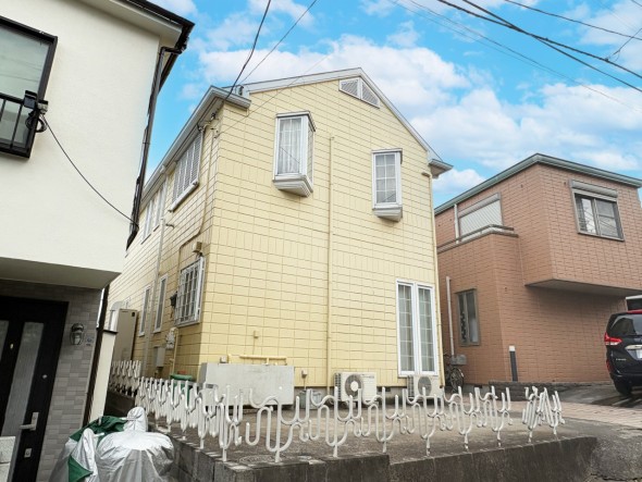 周辺は閑静な住宅街につき落ち着いた環境です。