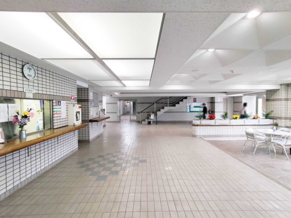 ゆとりのあるエントランスです