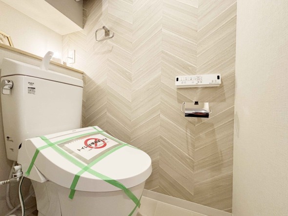 ウォシュレット機能付きトイレ