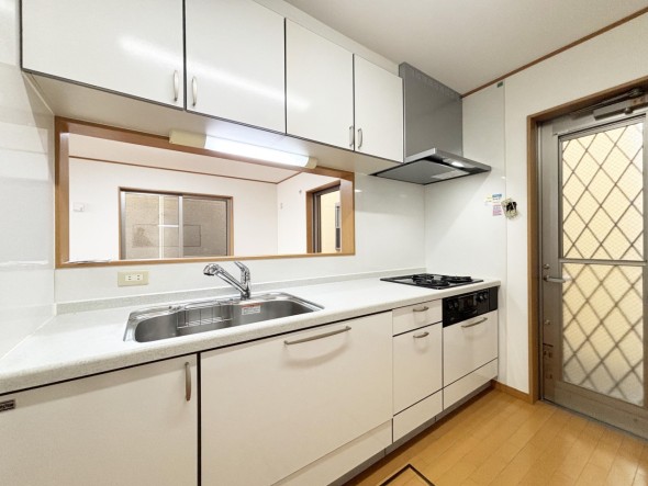 ゆとりのあるキッチンスペース