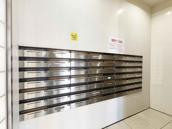 住戸専用の郵便受け。