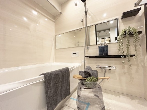 内装 1日の疲れを癒すバスルーム。