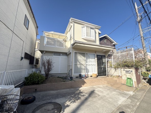 周辺は閑静な住宅街につき落ち着いた環境です。