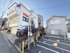 建築条件なしの売地です。お好きなハウスメーカーで建築していただけます。