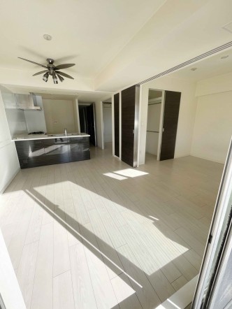 家族と過ごす時間を大切にしたい方にぴったりの明るくゆとりある住空間です。