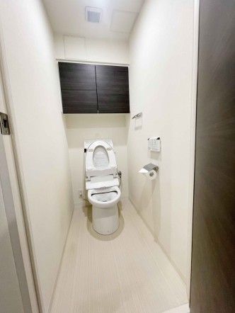 ウォシュレット機能付きトイレ