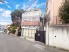 周辺は閑静な住宅街につき落ち着いた環境です。