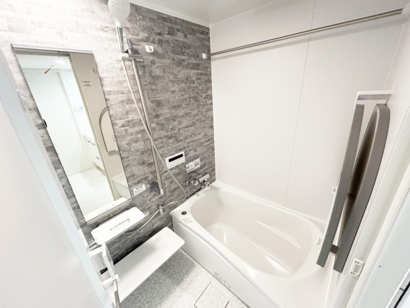 内装 1日の疲れを癒すバスルーム。