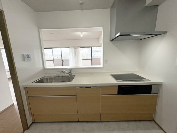 使い勝手の良い設備のキッチンで効率よくお料理もできます。