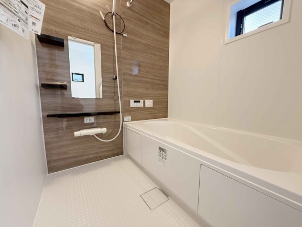 内装 1日の疲れを癒すバスルーム。