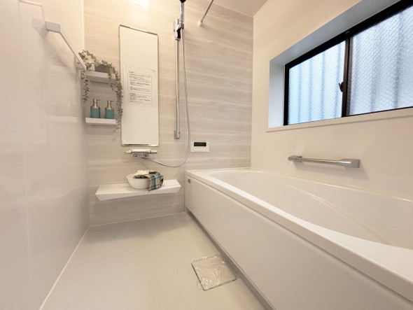 内装 1日の疲れを癒すバスルーム。