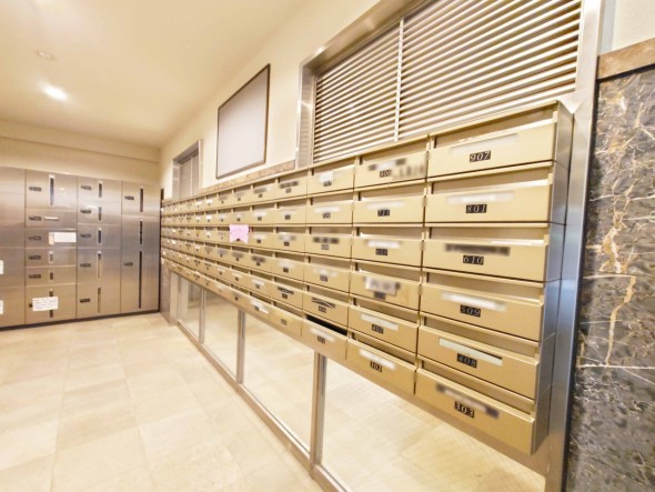 住戸専用の郵便受け。