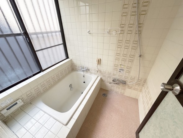 内装 1日の疲れを癒すバスルーム。