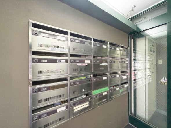 住戸専用の郵便受け。