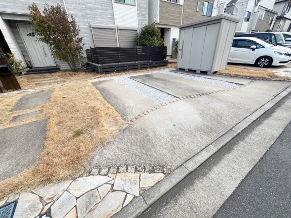 駐車スペースもございます！