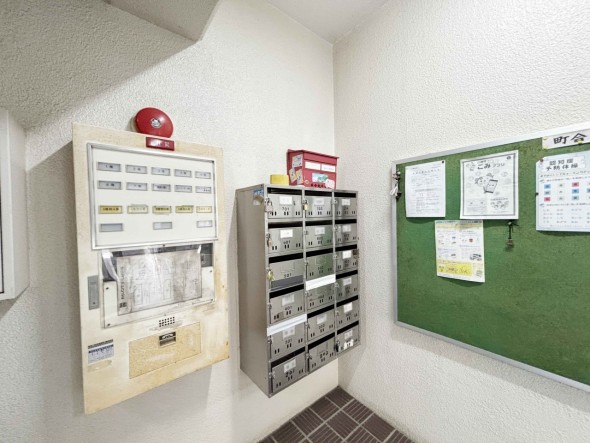 住戸専用の郵便受け。