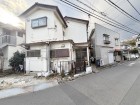 爽やかな青空の下に贅沢なほどに降り注ぐ陽光、豊かな居住性と、クオリティが見事に調和した住空間は、住まうことの喜びを感じさせてくれ