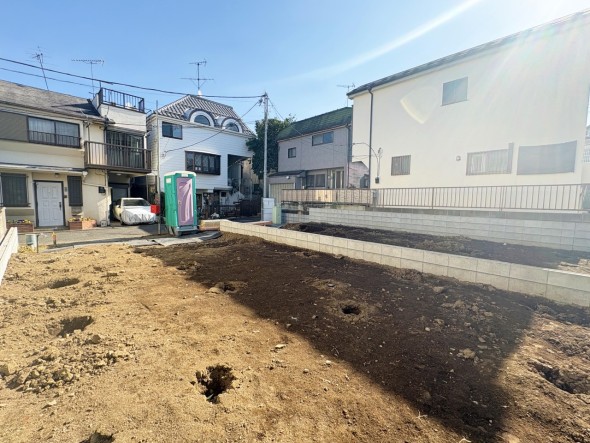 建物の完成が待ち遠しいですね。