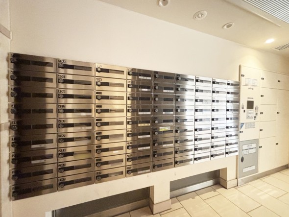 住戸専用の郵便受け。